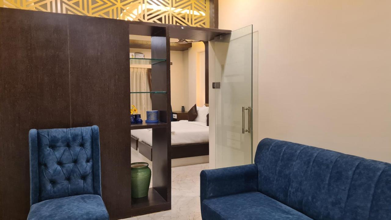 Hotel Eden Karwar Zewnętrze zdjęcie