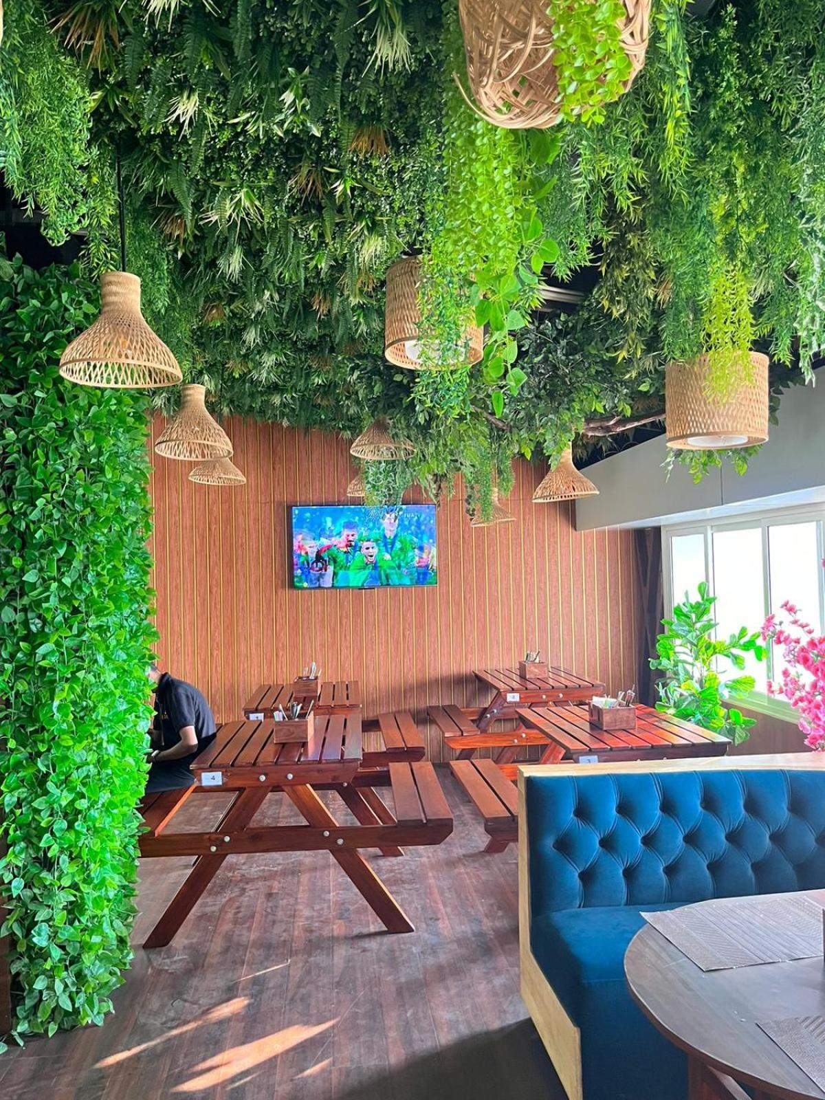 Hotel Eden Karwar Zewnętrze zdjęcie